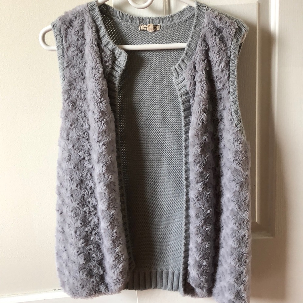 Fur vest